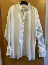 Hemd Weiß, Von Studio