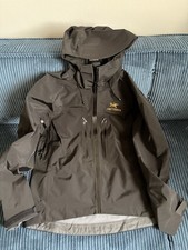 Arc’teryx Alpha SV 24k Gold 