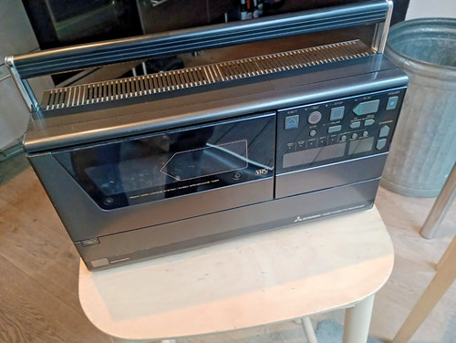 Mitsubishi 710g vhs - mitsubishi, hs-710g