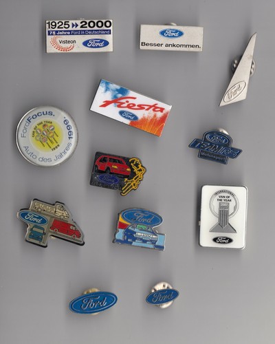 Ford logo pin - logo,