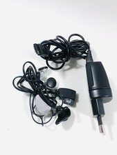 Ladegeräte und Kopfhörer