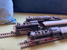 Modelleisenbahn TT Rokal, 4 Lokomotiven, 7 Wagons und viele Schienen