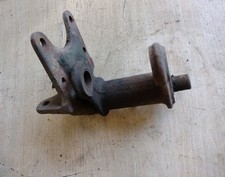 Leaf spring bearing front axle