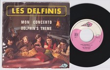 Les DELFINIS *Dolphin's Theme*