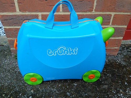 Terence trunki kinder - sit, and