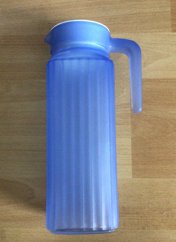 Schöne blaue glaskaraffe - schöne, für