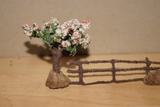 Vau-PE (?)  ,Zaun mit blühendem Baum,   gebraucht, ca.  1951