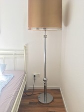 Große Skulpturale Stehlampe