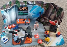 Playmobil Adventskalender 9263  Spy Team Werkstatt + ferngesteuertes Auto 
