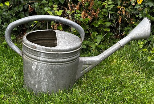Alte gießkanne liter - 10,