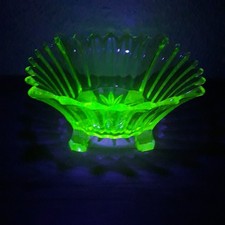 Uran Glas Schalle alt Omas