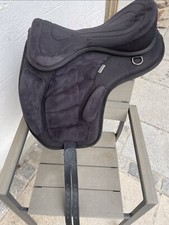 Showmaster Freemax Light Sattel, Reitpad, Baumloser Sattel, schwarz, 17,5 Zoll