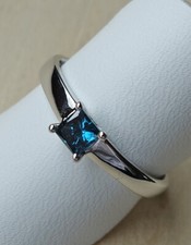 Fancy Blau ♦️ Brillant