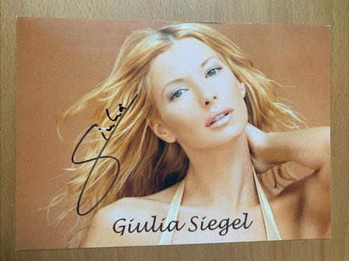 Autogramm giulia siegel - ,