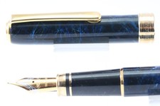 Vintage Diplomat Classic