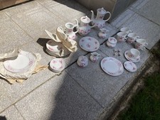 Tolles großes Kaffeegeschirr