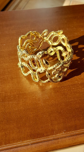 goldfarbene