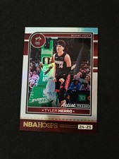 2023-24 Hoops Tyler Herro Artist Proof Silver /25 #38