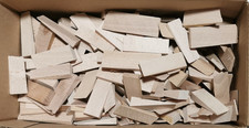 1,5 kg gemischte Hartholzkeile - Möbelkeile, Ausgleichskeile, Türkeile aus Buche