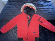Canada Goose Bomber XS/S Rot Herren Jacke mit Kapuze Gebraucht Guter Zustand