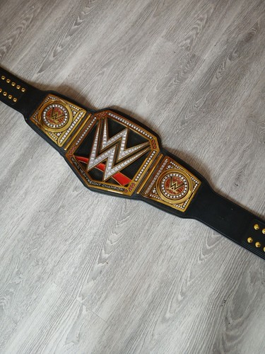 Offizieller wwe universal - offizieller,
