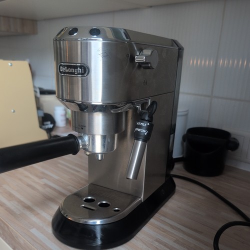 Delonghi dedica ec - !,
