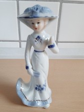 Porzellanfigur - Frau mit Hut