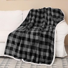 Karierte Sherpa Decke