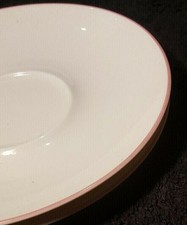 Johann Seltmann Vohenstrauss Porzellan 2x Untertasse rosa Linie 15,5 cm