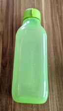 Tupperware EcoEasy Trinkflasche quadratisch 1 L grün sehr gut erhalten