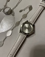 Modeschmuck- Damenuhr, Kette