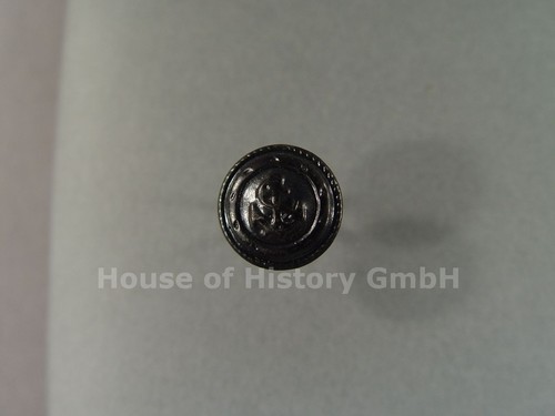 153198 ein schwarzer knopf - 153198:,