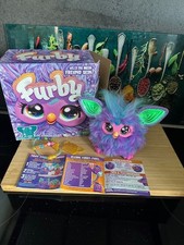Hasbro Furby Lila 2023 in OVP komplett sehr guter wenig bespielter Zustand