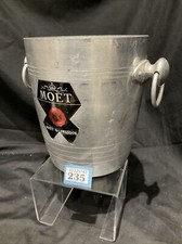 Tatty moet chandon - tatty,