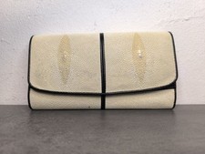 FINDIG Geldbörse – Vintage Rochenleder-Optik