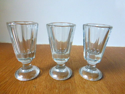 Altes schnapsglas - altes,