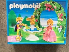 Playmobil 4257 Königskinder mit Rosenbogen und Springbrunnen zu 4250 Schloss 
