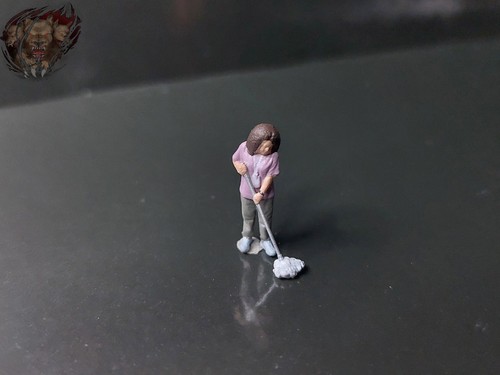 Frau mit wischmop - 1/87,