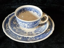 V & B Burgenland blau