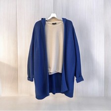 Strickmantel mit Kapuze von