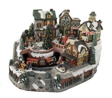 Weihnachtsszene Winterdorfszene mit fahrendem Zug, Geräuschen und Licht