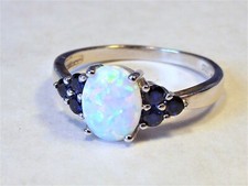 RING 925 Sterling SILBER Gr. 20 Edelstein FEUER-OPAL lab. WEIß + SAPHIR