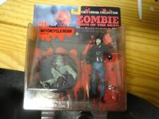 Cult Cinema Collection Zombie Dawn of the Dead Figur 4 Tom Savini Dachbodenfund