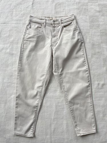Levi high waisted mom - levi’s, jean