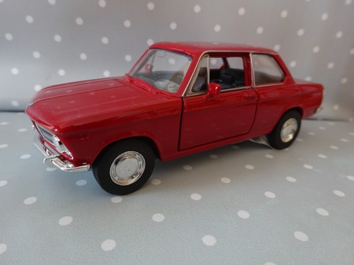 Bmw 2002 rot modelauto - 2002,