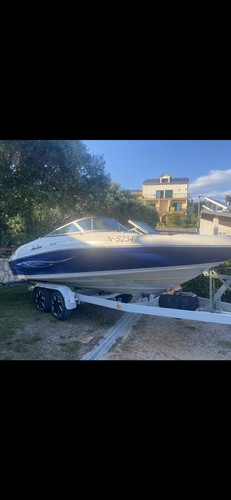 Motorboot mit trailer - motorboot,