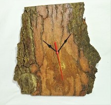 Wanduhr Holz Echtholz Eiche  30 cm x29 cm x 3 cm mit Rinde Handarbeit