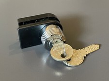 USM Haller Glastürgriff-Set mit Schloss zu Glastür mit Schlüssel