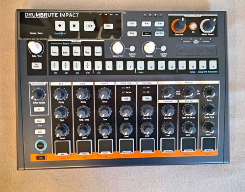 Arturia drumbrute impact - arturia,