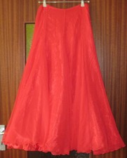 Standard Tanzrock NEU lang rot viele Lagen vom Schneider Gr. XS / 34